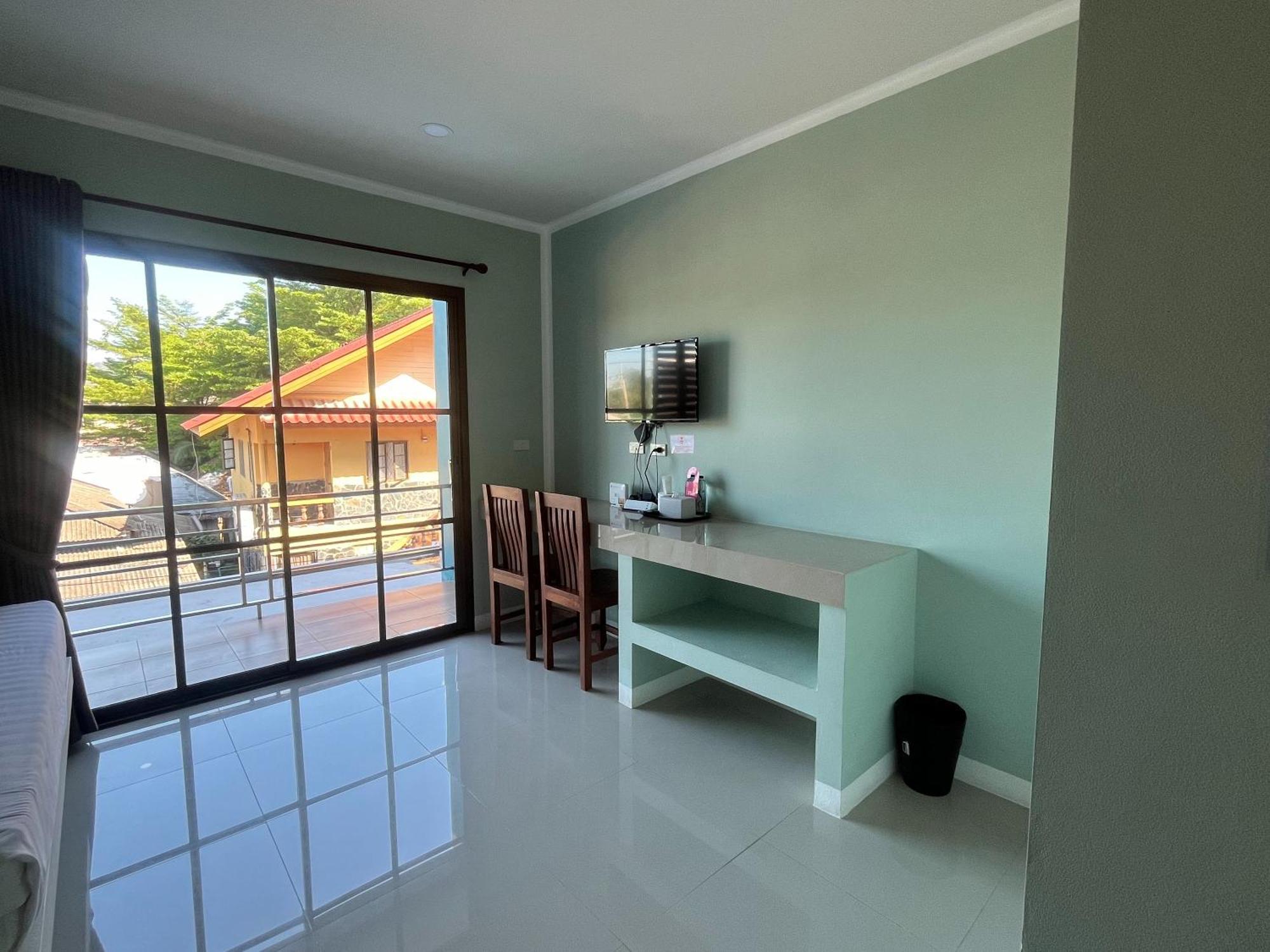 בופוט J & Ariya Hotel Near Samui Airport And Koh Phangan Pier מראה חיצוני תמונה