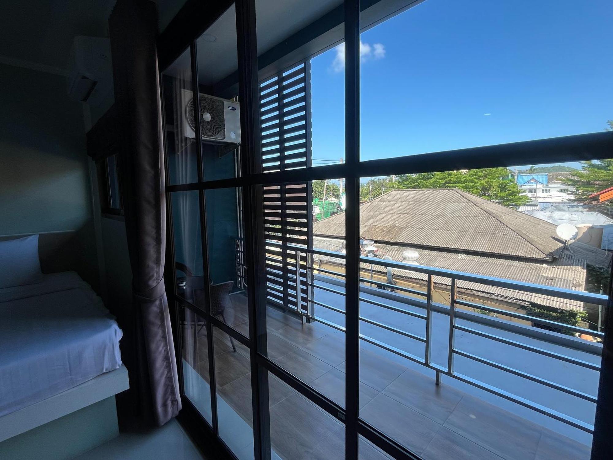 בופוט J & Ariya Hotel Near Samui Airport And Koh Phangan Pier מראה חיצוני תמונה
