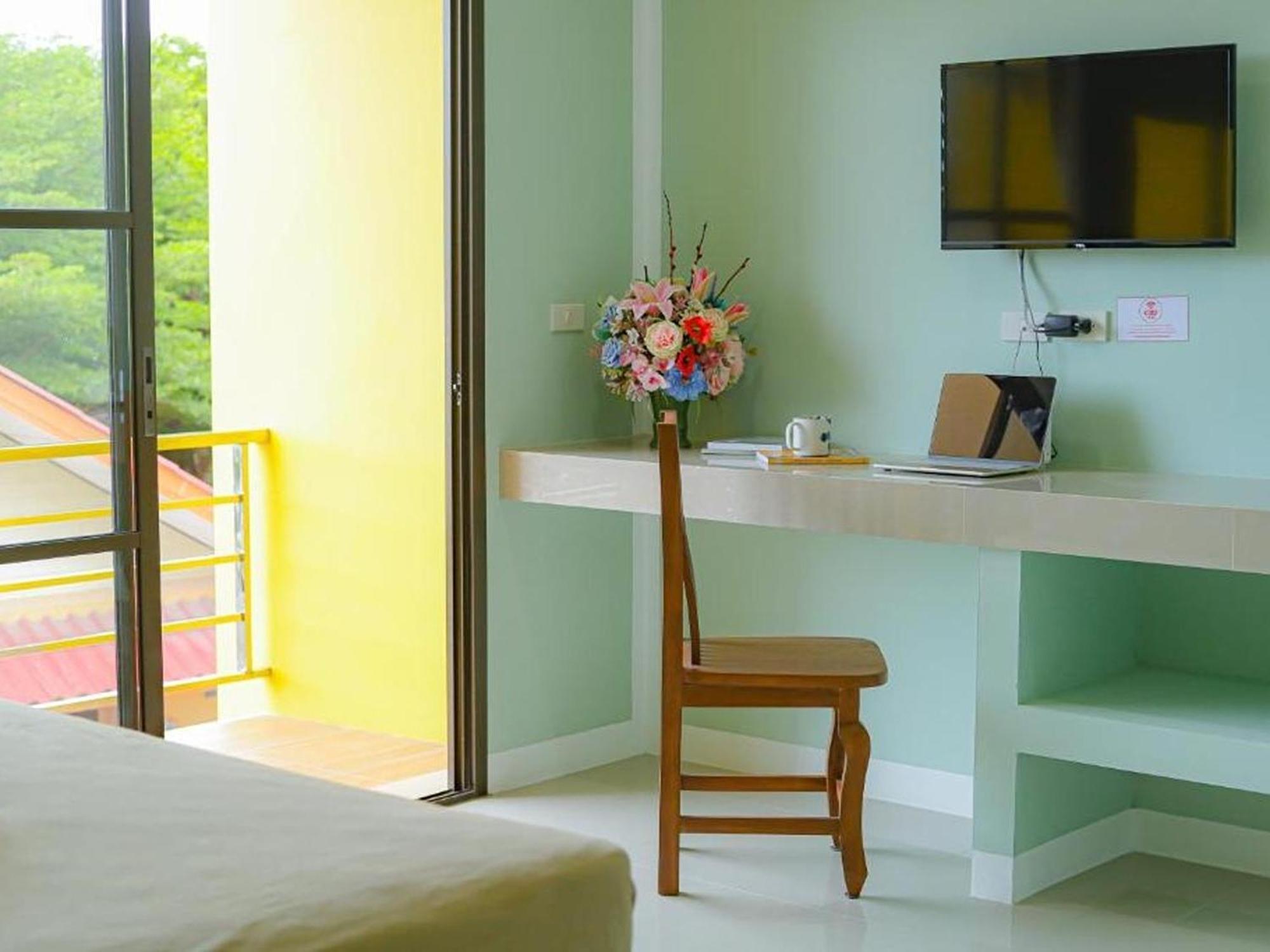 בופוט J & Ariya Hotel Near Samui Airport And Koh Phangan Pier מראה חיצוני תמונה